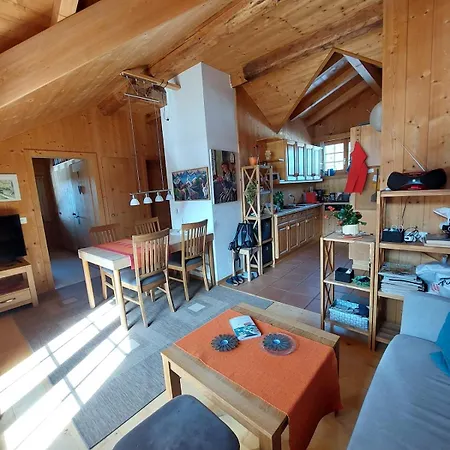 Appartement Stilvolle 3,5 Dachwohnung 